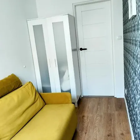 Hostal Ursus Rooms-self Check-in Varsovia