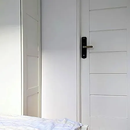 Ursus Rooms-self Check-in