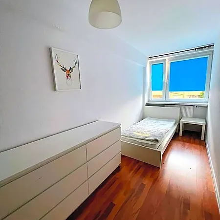 Ursus Rooms-self Check-in Ostello