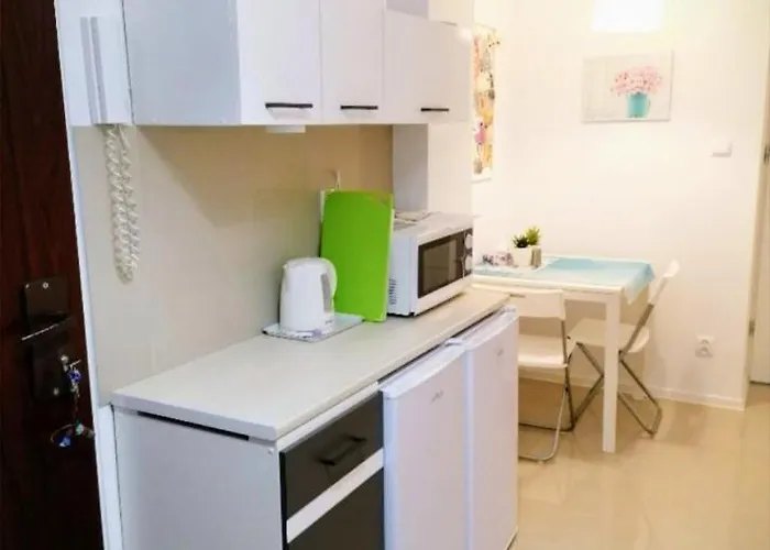 Hostel Ursus Rooms-self Check-in Varşova